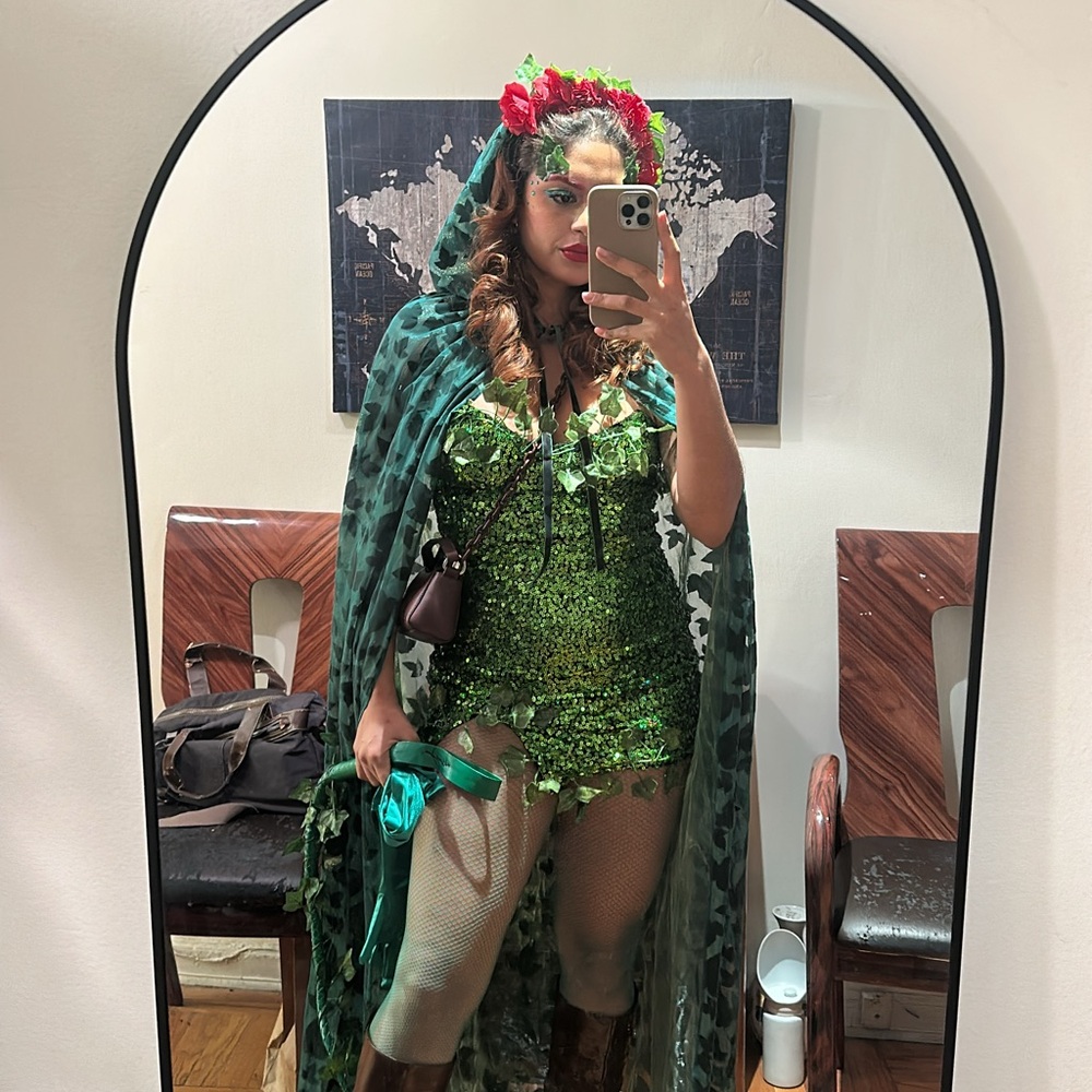 Party City Green Sequin Poison Ivy Costume for Women
